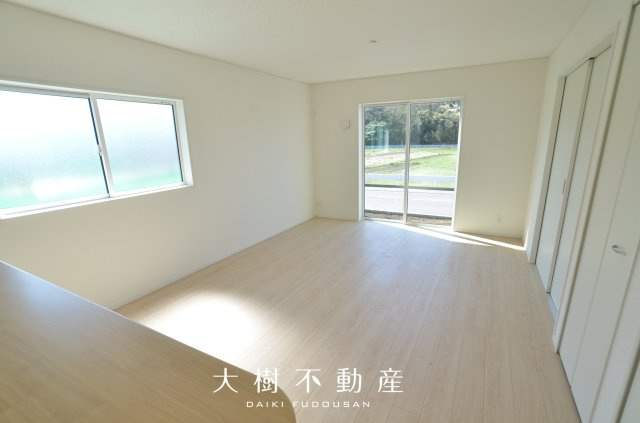 【居間・リビング】 | 綾瀬市早川 新築戸建て 全6棟【仲介手数料無料】