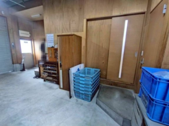 中畑町　倉庫付貸事務所の内装