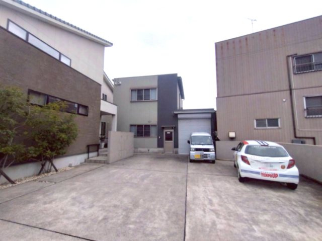 中畑町　倉庫付貸事務所の外観