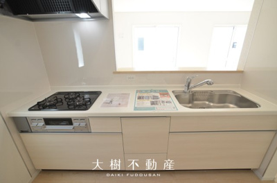 【キッチン】 | 綾瀬市早川 新築戸建て 全6棟【仲介手数料無料】