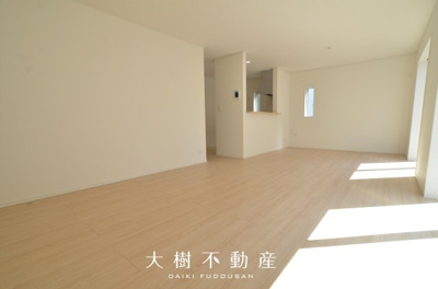 【居間・リビング】 | 綾瀬市早川 新築戸建て 全6棟【仲介手数料無料】 | 建物完成しました！！内見可能です♪