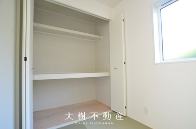 【和室】 | 綾瀬市早川 新築戸建て 全6棟【仲介手数料無料】 | 1階　和室（4.0帖）クローゼット