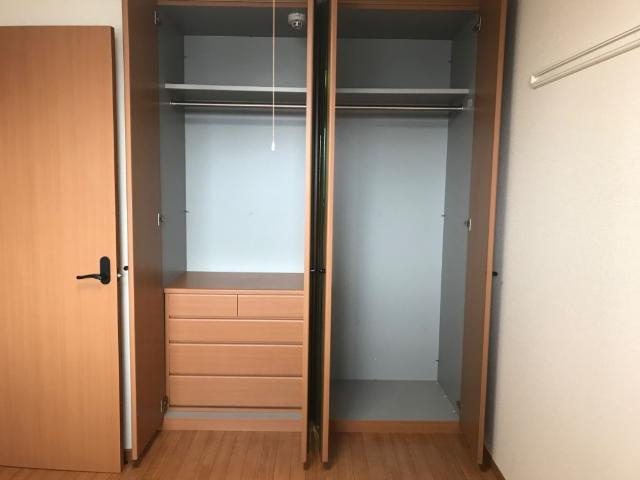 ベルウェイクの収納|北洋室クローゼット