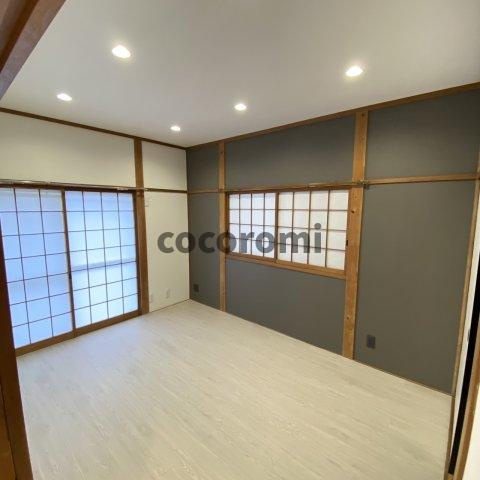 香里西之町戸建の居間・リビング