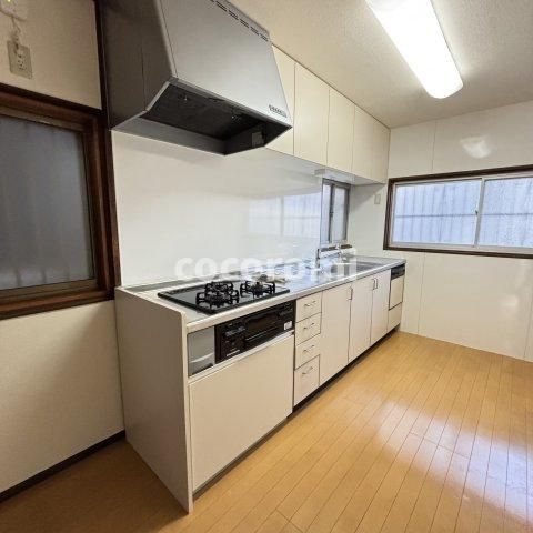 宮之下町貸家のキッチン