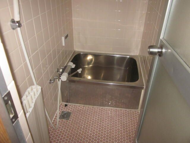 萱島信和町戸建の浴室