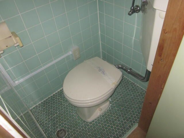 萱島信和町戸建のトイレ