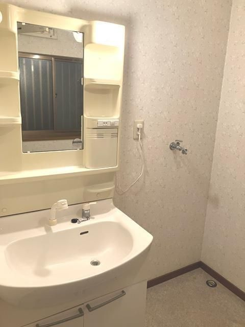 南野口町戸建の洗面所