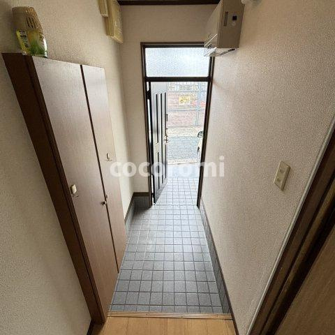 寝屋南2丁目戸建の玄関