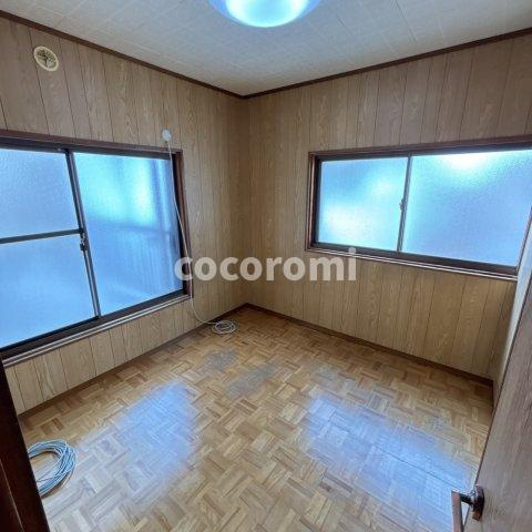 藤阪東町４丁目戸建の洋室