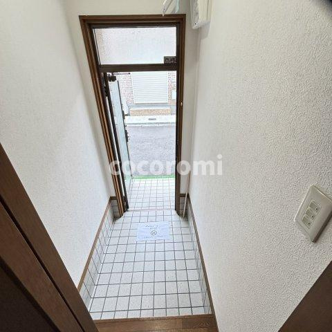 松丘町テラスの玄関