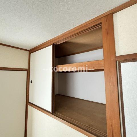 香里園東之町車庫付貸家の収納