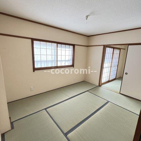 香里園東之町車庫付貸家の和室