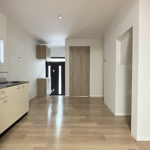 交野市倉治３丁目リノベ戸建の居間・リビング