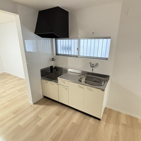 交野市倉治３丁目リノベ戸建のキッチン