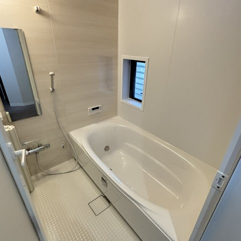 交野市倉治３丁目リノベ戸建の浴室