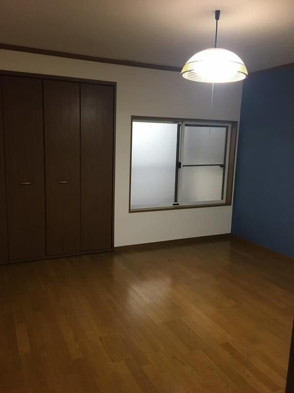 松ヶ丘町戸建の寝室