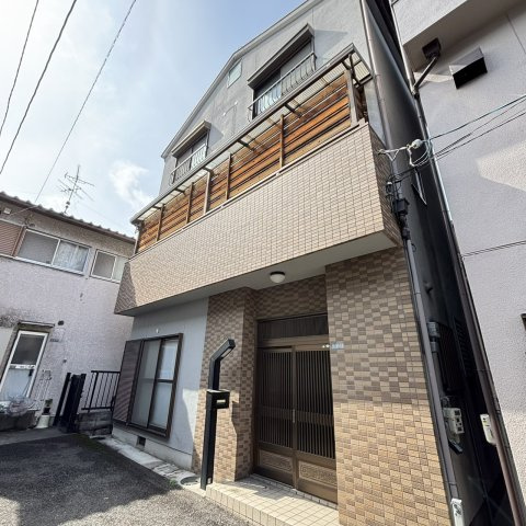 四条畷市二丁通戸建の外観