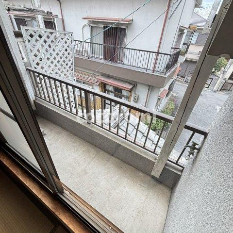 門真市新橋町貸家のバルコニー