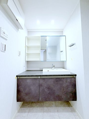 クリオ藤沢善行8番館の独立洗面台