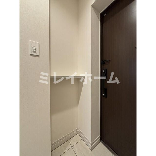 プラネソシエプラス旗の台の玄関