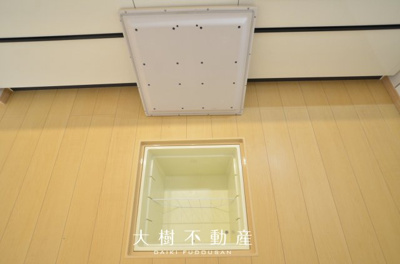 【キッチン】 | 綾瀬市小園南2丁目 新築戸建て 全2棟【仲介手数料無料】