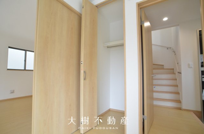 【洋室】 | 綾瀬市小園南2丁目 新築戸建て 全2棟【仲介手数料無料】 | 1階　洋室1（5.25帖）