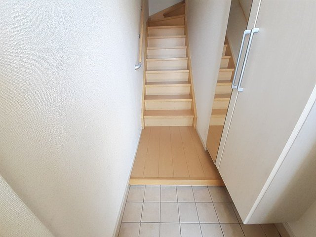 【玄関】 | サニーレジデンス御着Ａ | きれいな玄関です