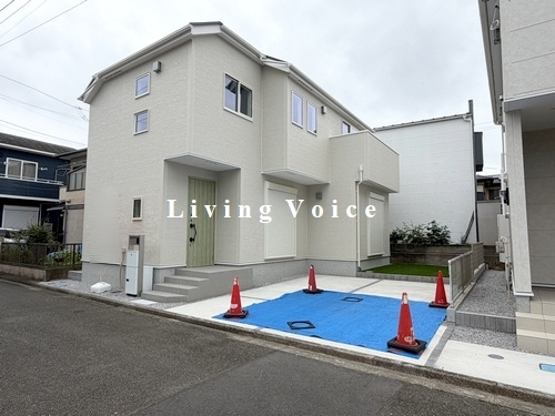 【前面道路含む現地写真】 | 【仲介手数料０円】相模原市中央区淵野辺本町5丁目1期　新築一戸建て　全2棟 | 相模原市中央区淵野辺本町5丁目1期　新築一戸建て　全2棟