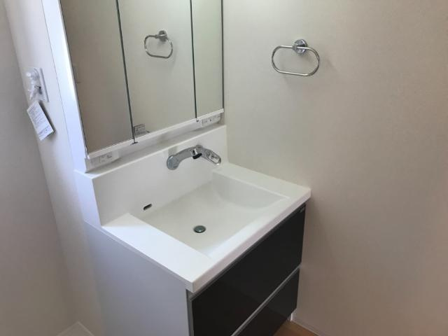 セレッソ（CEREZO）の洗面所|洗髪洗面化粧台