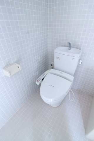 星陵台６丁目戸建のトイレ