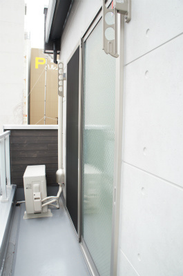 【バルコニー】 | リブリ・みどり野 | 暖かな日差しのふりそそぐバルコニー