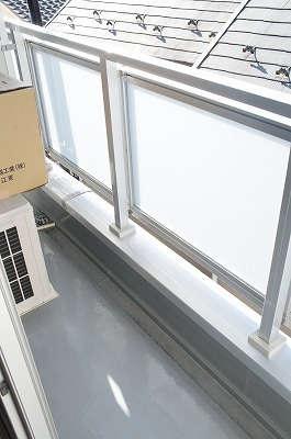 【バルコニー】 | リブリ・エスペランサ | 落ち着いた時間を過ごせるバルコニーです