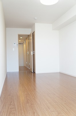 【内装】 | リブリ・エスペランサ | 明るい色調の室内です