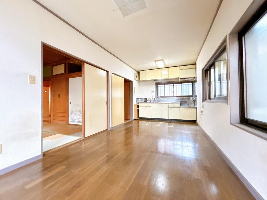 飯能市青木　中古戸建の居間・リビング