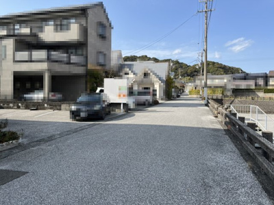 【前面道路含む現地写真】 | 売地　南国市緑ヶ丘２丁目　＠38万