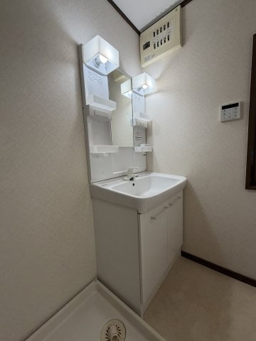 千守町2丁目貸家の洗面所