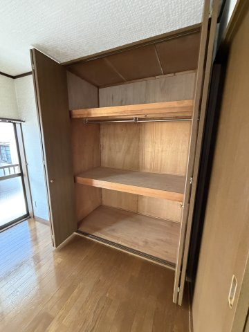 千守町2丁目貸家の収納