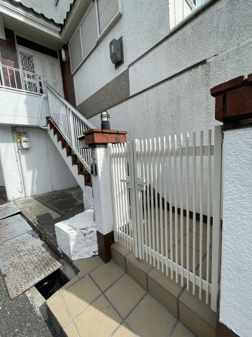緑が丘1丁目貸家の外観