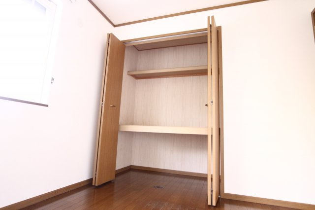ドミール２００２の収納