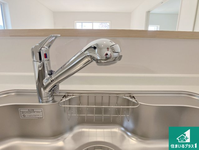 赤穂市北野中　第41期　新築一戸建ての設備|浄水器を内蔵！炊飯時、お茶を作る時に安心してお水を使えます！お湯と冷水、浄水と原水、シャワーの切替えもワンタッチです！