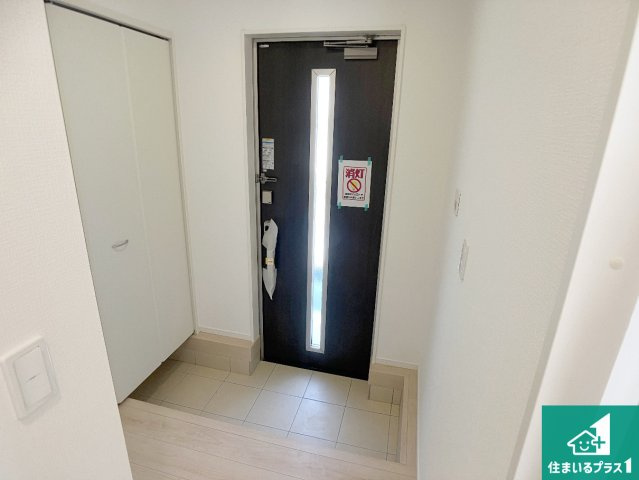 赤穂市北野中　第41期　新築一戸建ての玄関|シューズボックスにはたくさんの靴が収納できるので玄関周りはいつもスッキリ！ご家族が増えても安心！