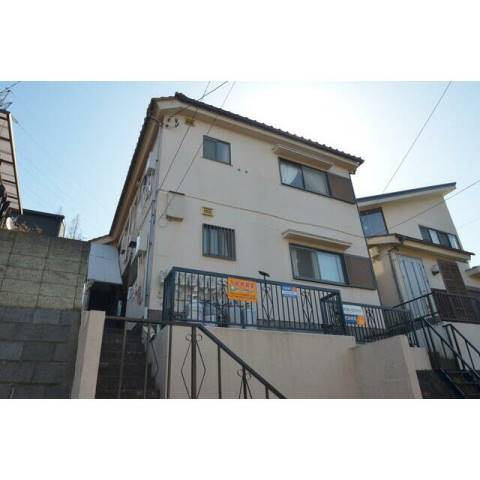 多摩市聖ヶ丘１丁目のアパート