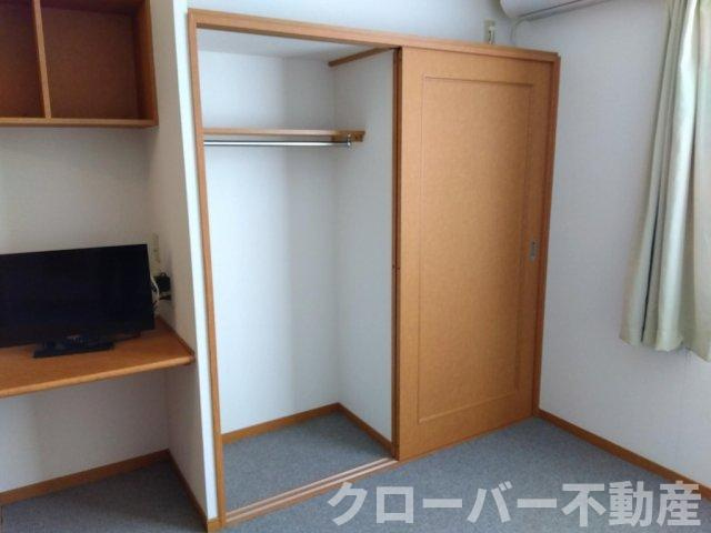 レオパレスソレーユの収納