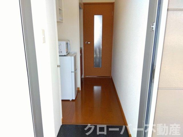 レオパレスソレーユの玄関