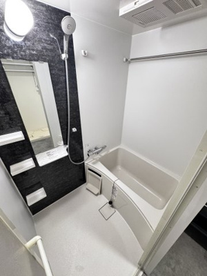 【浴室】 | セレニテ元町アリエ