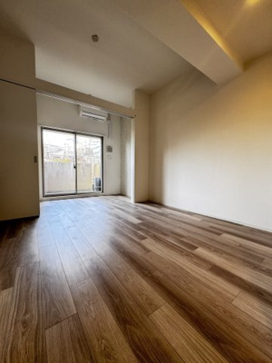 【寝室】 | セレニテ元町アリエ