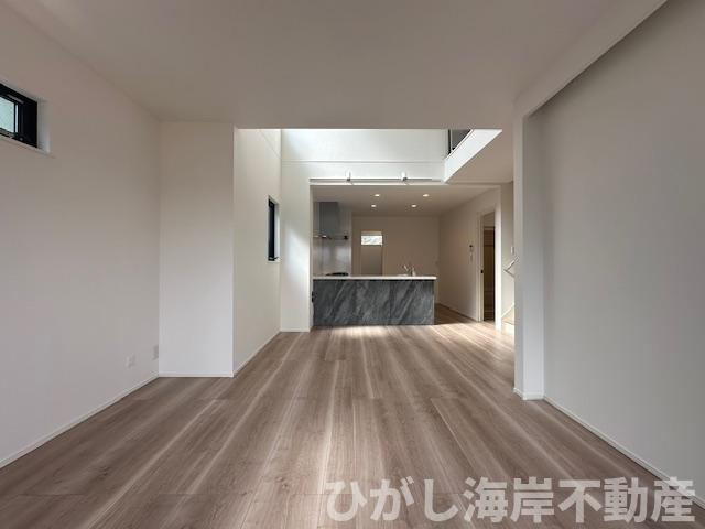藤沢市城南５丁目　新築戸建　全16棟の居間・リビング|17.1帖　吹抜付LDK