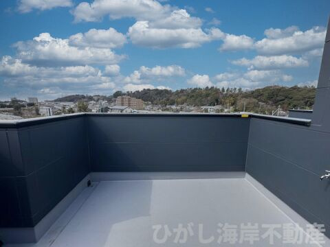 藤沢市城南５丁目　新築戸建　全16棟のバルコニー|ルーフバルコニー