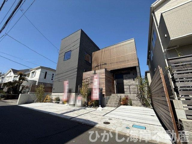 茅ヶ崎市東海岸南2丁目　新築戸建の前面道路含む現地写真|現地外観